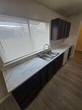 1605 Willowbrook St in Lancaster, TX - Building Photo - Building Photo