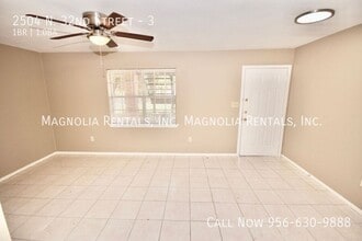 2504 N 32nd St, Unit 3 in McAllen, TX - Building Photo - Building Photo