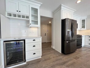 10975 Main St in Clarence, NY - Foto de edificio - Building Photo