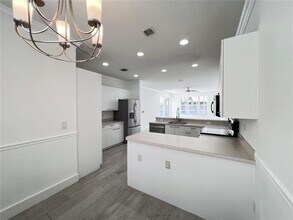 725 NW 156th Ave in Pembroke Pines, FL - Building Photo - Building Photo