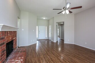 513 Nathan St in Saginaw, TX - Building Photo - Building Photo