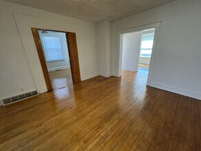 2522 5th St NE in Minneapolis, MN - Building Photo - Building Photo