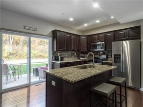 116 Watson Dr in Warrendale, PA - Building Photo - Building Photo