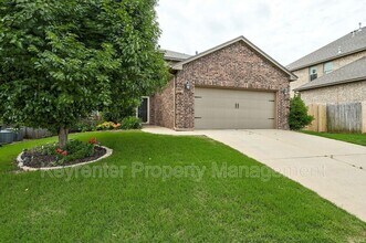 9604 Squire Ln in Yukon, OK - Building Photo - Building Photo