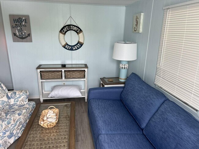 4 47th Street Gulf in Marathon, FL - Building Photo - Building Photo