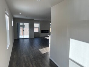 203 N Layla Pl in Ridgefield, WA - Building Photo - Building Photo