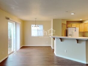 37828 Hamilton Ridge Dr in Sandy, OR - Building Photo - Building Photo