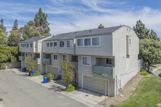 40710-40742 Chapel Way in Fremont, CA - Building Photo - Building Photo