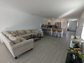 5730 Repeating Wy in Von Ormy, TX - Building Photo - Building Photo