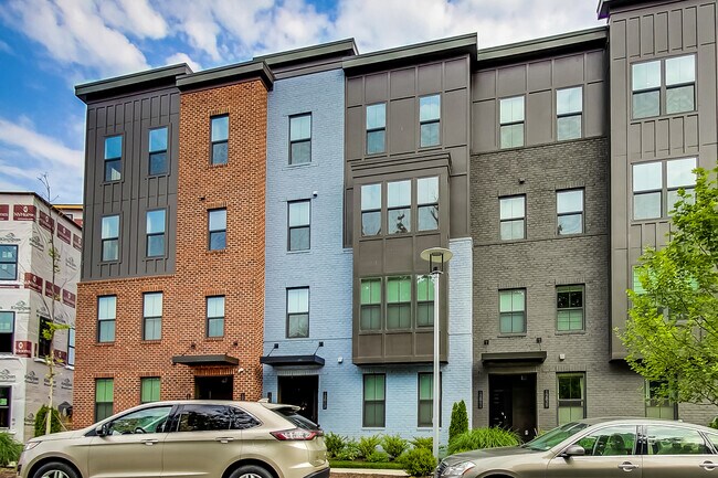12845 Milling Stone Terrace in Herndon, VA - Building Photo - Building Photo