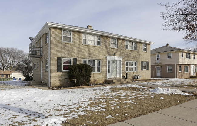 1632 W Bolivar Ave in Milwaukee, WI - Foto de edificio - Building Photo