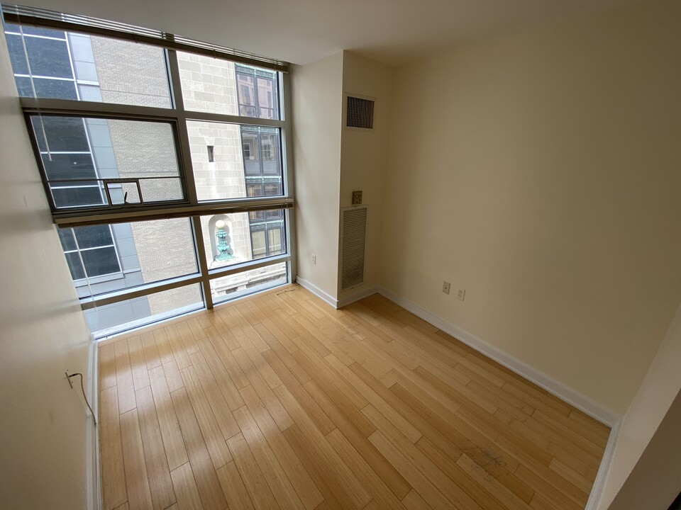 25 Lagrange St, Unit 3 in Boston, MA - Building Photo