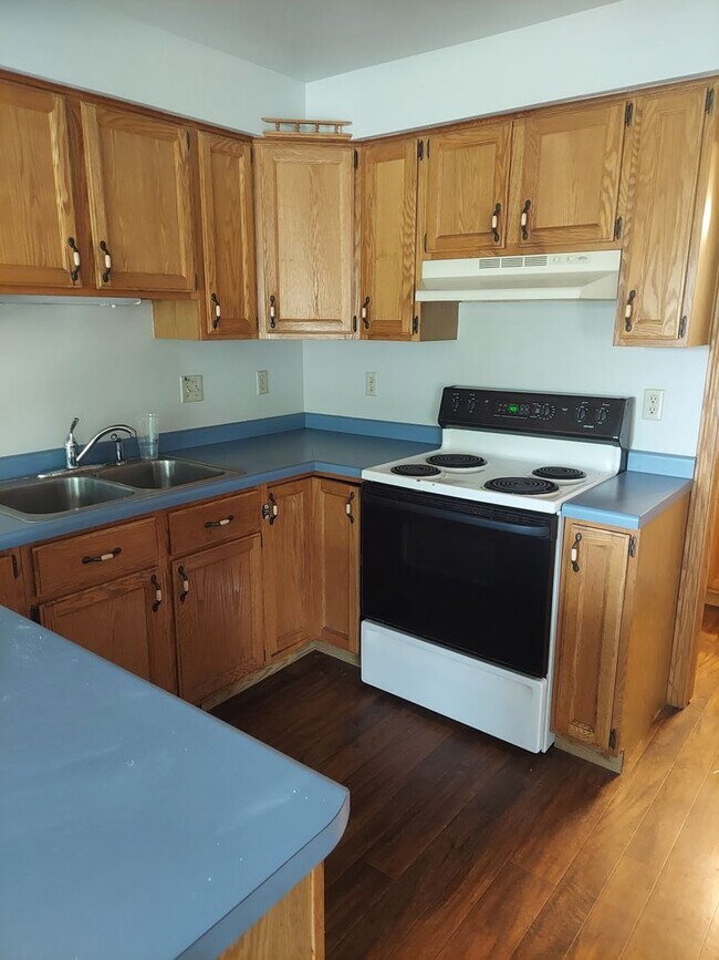 501-503 Stonegate Dr in Kimberly, WI - Building Photo - Building Photo