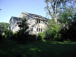 11385 Edgemere Terrace in Roscoe, IL - Building Photo - Building Photo