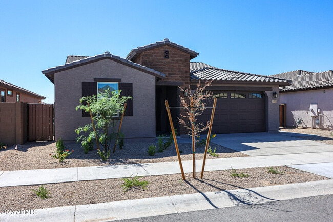 2071 W Sierra Sunset Trail in Phoenix, AZ - Building Photo - Building Photo