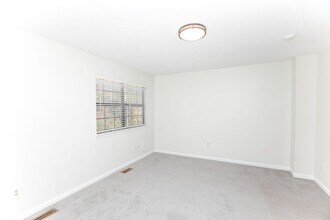 1858 Ferrell Dr in Williamsburg, VA - Building Photo - Building Photo