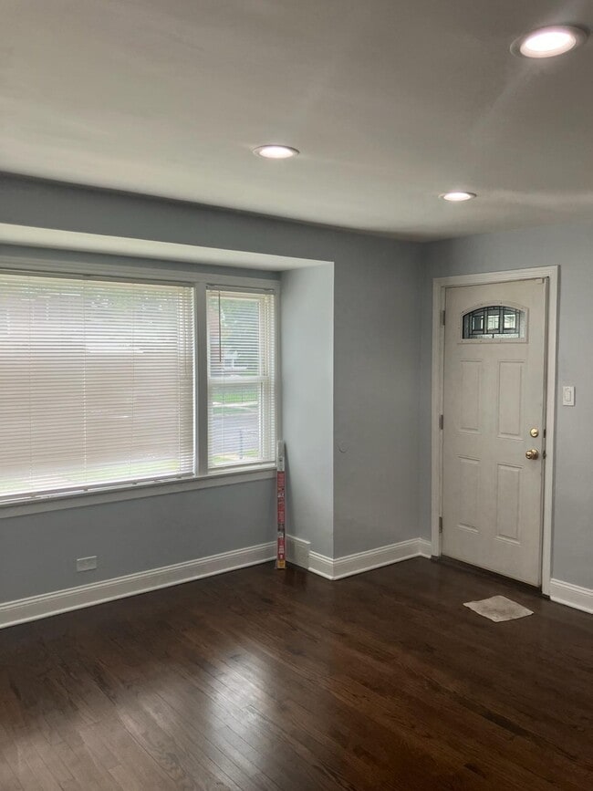 7344 S Rockwell St, Unit 2 in Chicago, IL - Building Photo - Building Photo