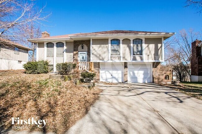 property at 17008 E 2 St S