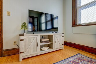 1253 Williamson St in Madison, WI - Building Photo - Building Photo