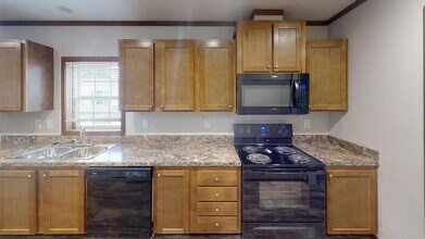 120 Northwest Dr in Bismarck, ND - Building Photo - Building Photo