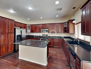 2422 W Hunter Ct in Phoenix, AZ - Building Photo - Building Photo