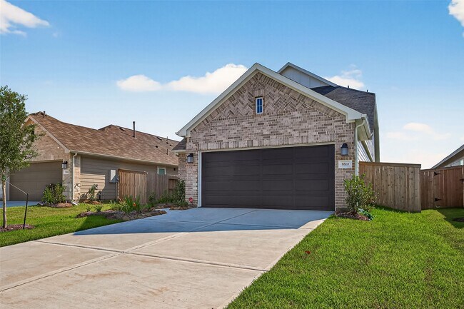 5810 Dawning Sun St in Fulshear, TX - Building Photo - Building Photo