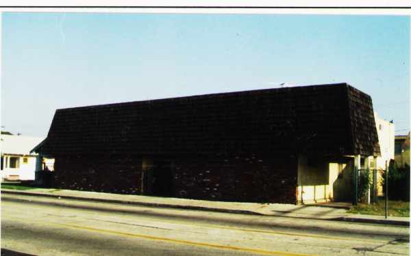 165 E Market St in Long Beach, CA - Foto de edificio - Building Photo