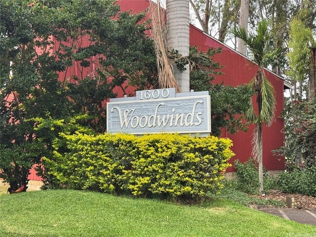 property at 1600 Wilikina Dr