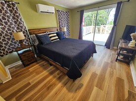 968 W Montrose St in Clermont, FL - Building Photo