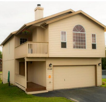 7140 Clairmont Cir in Anchorage, AK - Building Photo