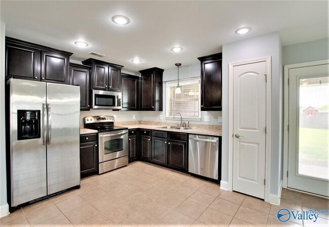 24603 Rolling Vista Dr in Athens, AL - Building Photo - Building Photo