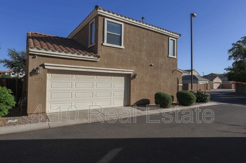 1774 S Seton Ave in Gilbert, AZ - Building Photo