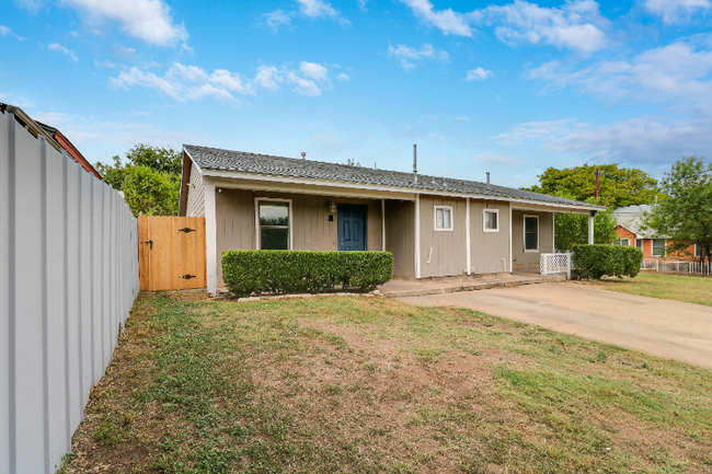 6920 Bennett Ave in Austin, TX - Building Photo - Building Photo