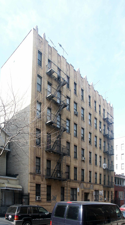 2487 Davidson Ave in Bronx, NY - Building Photo