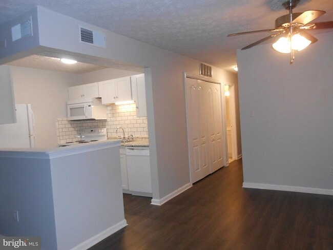 property at 44706 Beechwood Ct