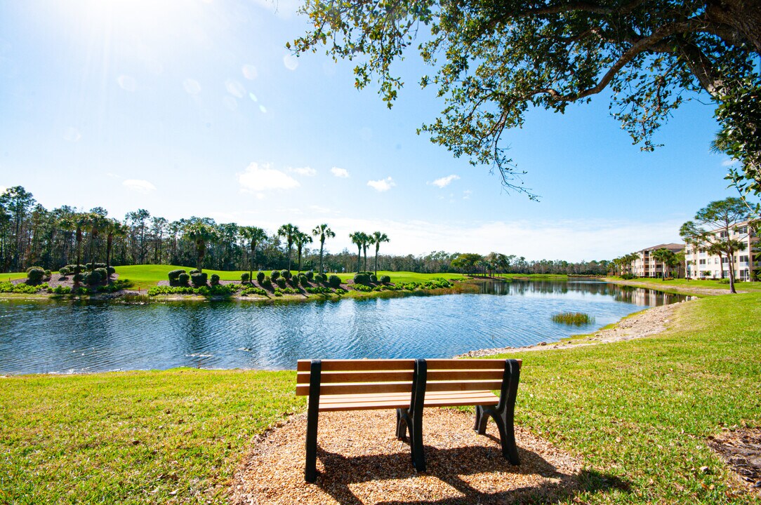 3790 Sawgrass Way, Unit unit #3217 in Naples, FL - Foto de edificio
