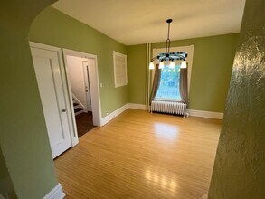 5131 London Rd in Duluth, MN - Building Photo - Building Photo