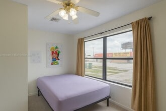 3925 SW 88th Pl in Miami, FL - Building Photo - Building Photo