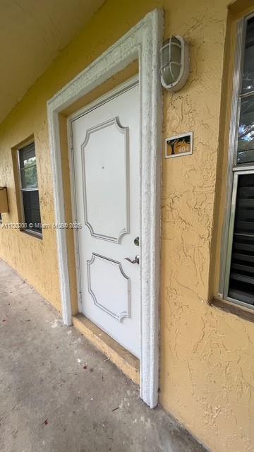 5168 NE 6th Ave in Oakland Park, FL - Building Photo - Building Photo