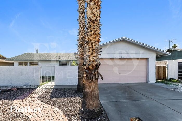 13807 N 52nd Ave in Glendale, AZ - Building Photo