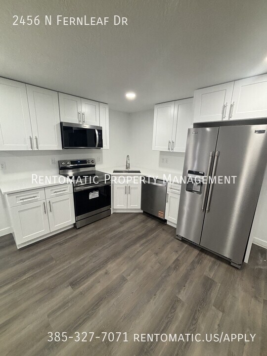 2456 N Fernleaf Dr in Saratoga Springs, UT - Building Photo