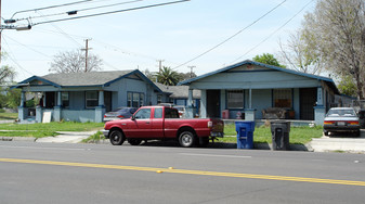 706 N Mountain View Av in San Bernardino, CA - Building Photo - Building Photo