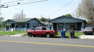 706 N Mountain View Av in San Bernardino, CA - Building Photo - Building Photo