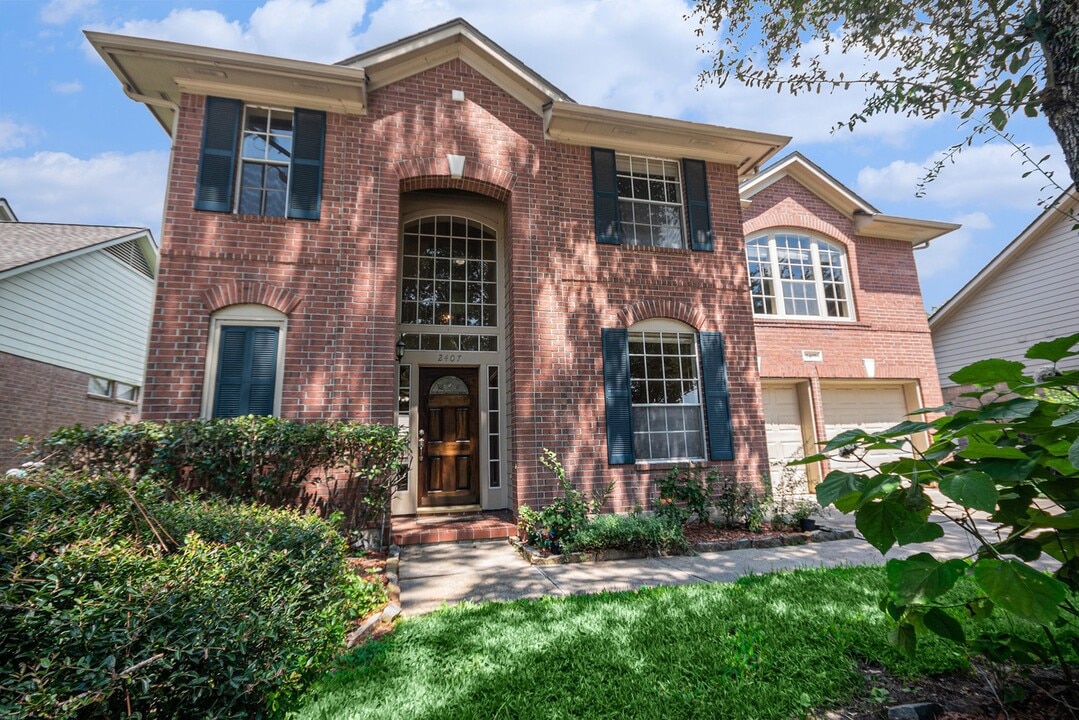 2407 Gentle Brook Ct in Houston, TX - Foto de edificio