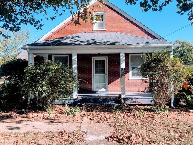 property at 1402 McKinney Ave
