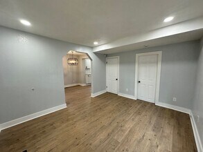 215 E North St in Kalamazoo, MI - Building Photo - Building Photo