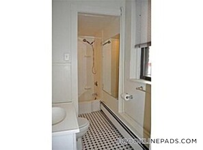 63 Parkman St in Brookline, MA - Foto de edificio - Building Photo