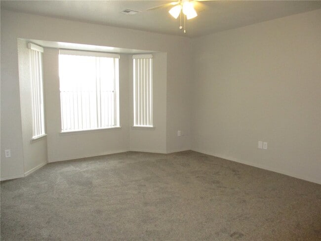 1715 La Entrada Dr in Bullhead City, AZ - Building Photo - Building Photo