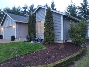5617 SW Windflower Dr in Corvallis, OR - Building Photo - Building Photo