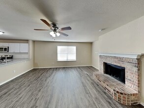 5027 Raymond Dr in Fort Worth, TX - Building Photo - Building Photo